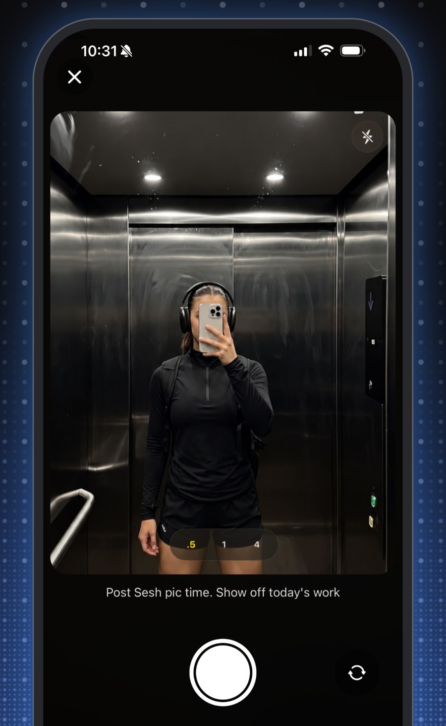 The in-app camera ready to take a post-workout mirror pic
